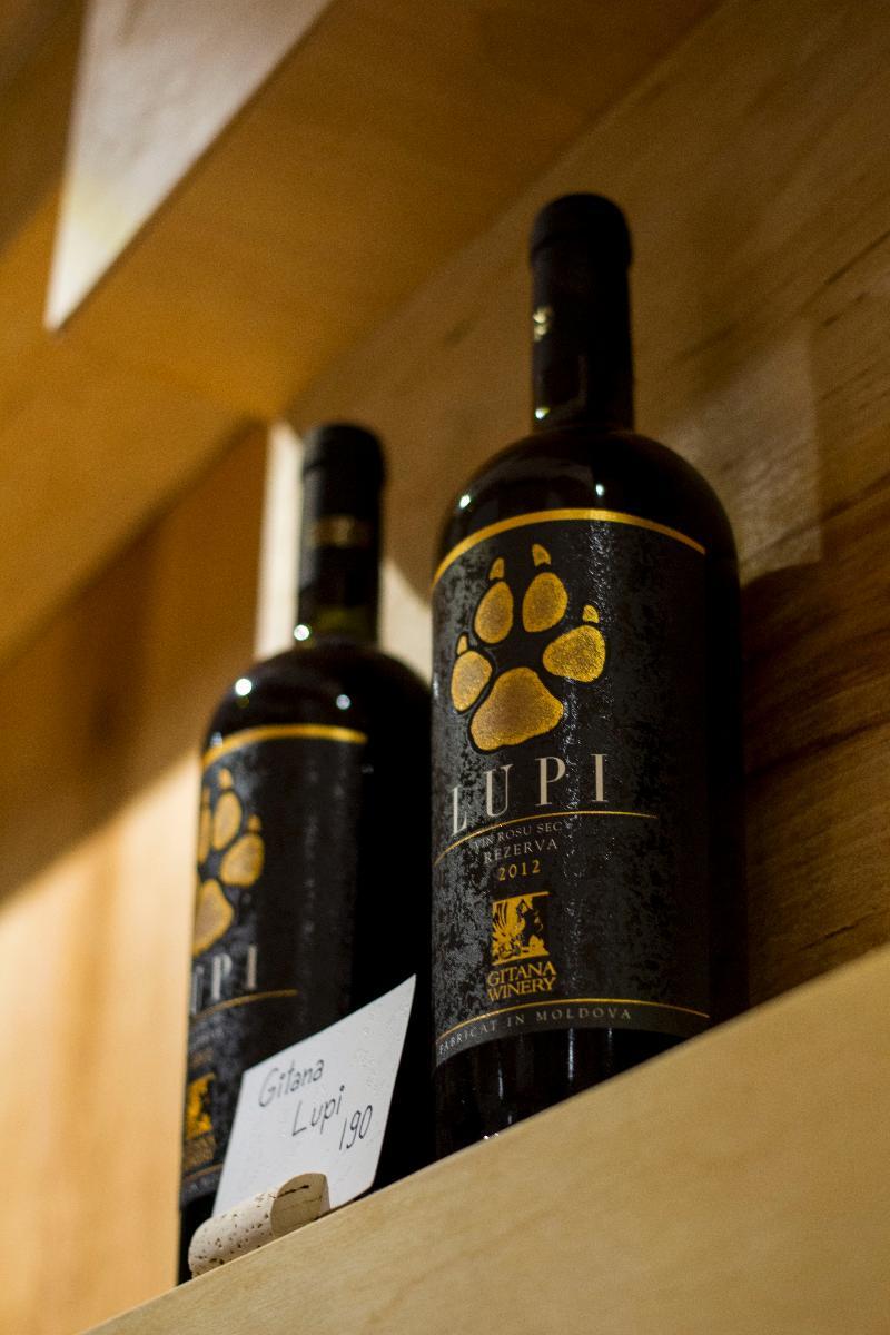 Wine Hotel Кишинів Екстер'єр фото