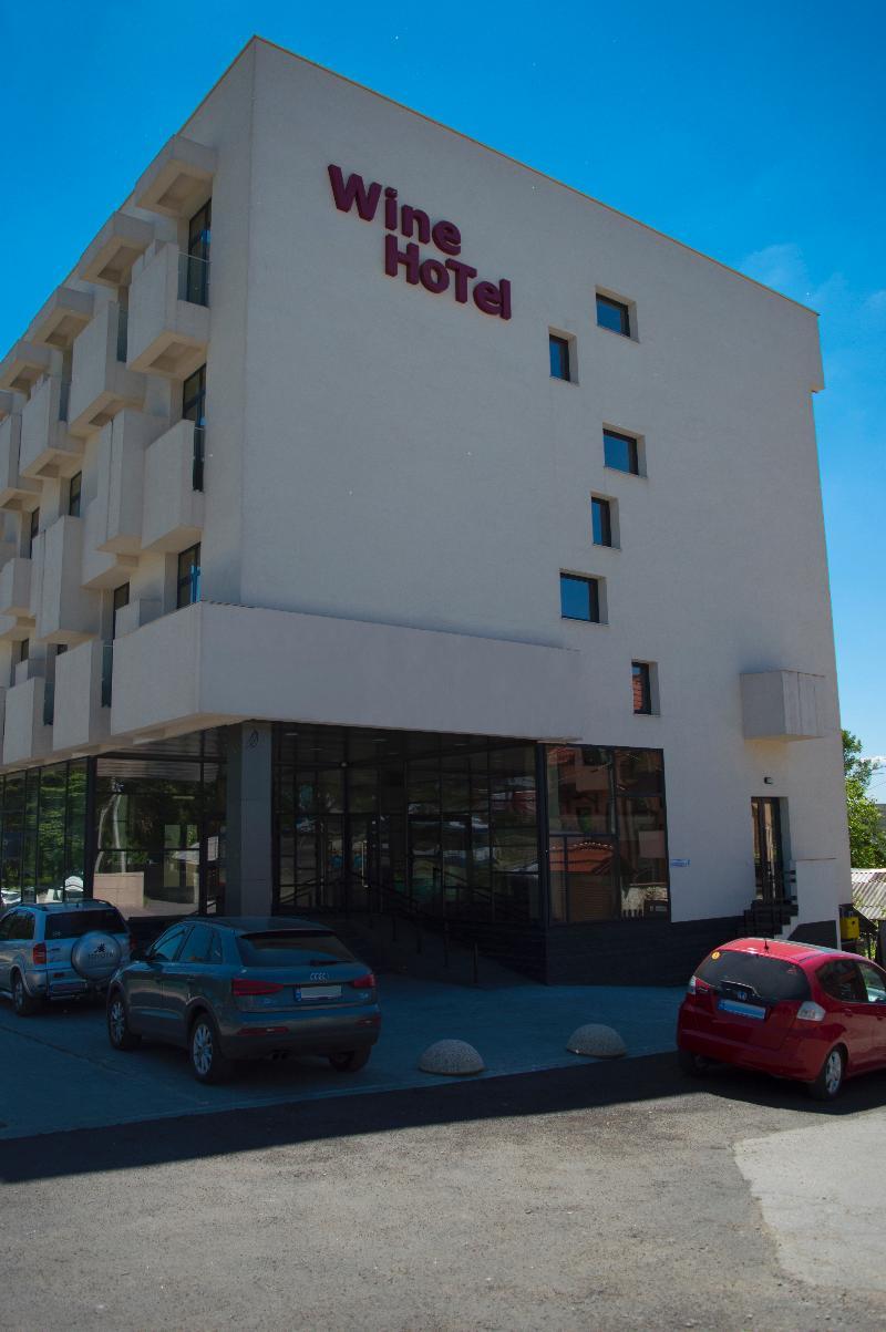 Wine Hotel Кишинів Екстер'єр фото