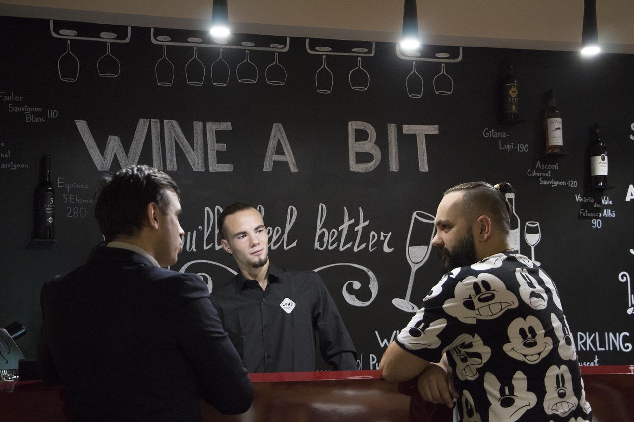 Wine Hotel Кишинів Екстер'єр фото