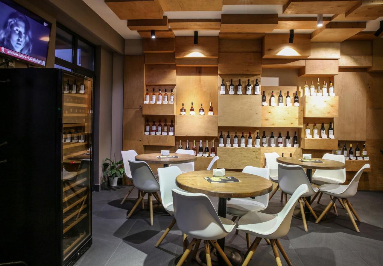 Wine Hotel Кишинів Екстер'єр фото